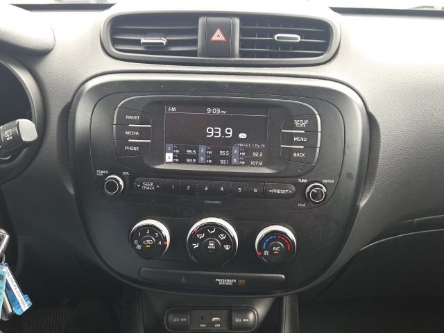 Used 2017 Kia Soul image 25