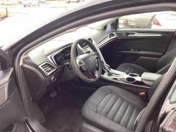 Used 2013 Ford Fusion SE image 4