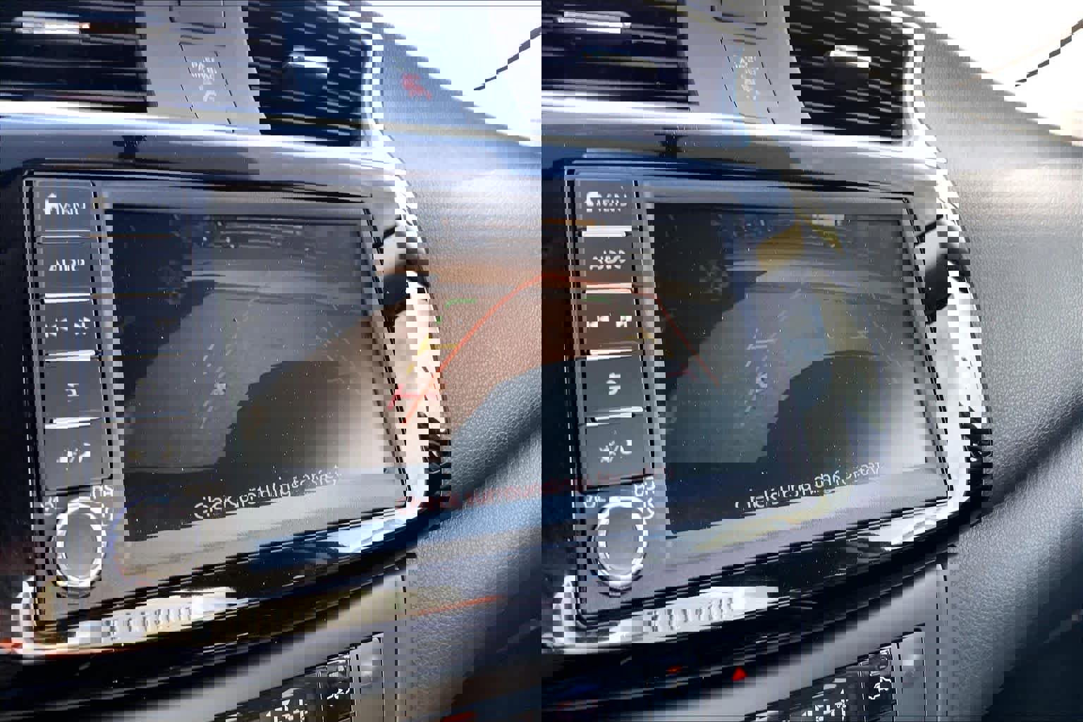 Used 2019 Nissan Sentra SV w/ Special Edition Package image 28