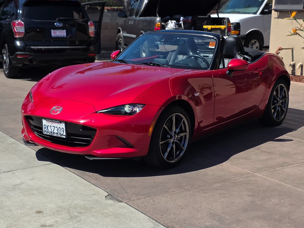 Used 2016 MAZDA MX-5 Miata Grand Touring RWD image 5
