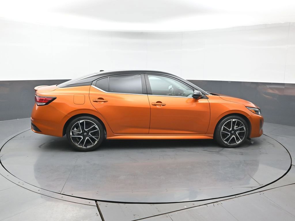 Used 2024 Nissan Sentra SR w/ SR Premium Package image 7