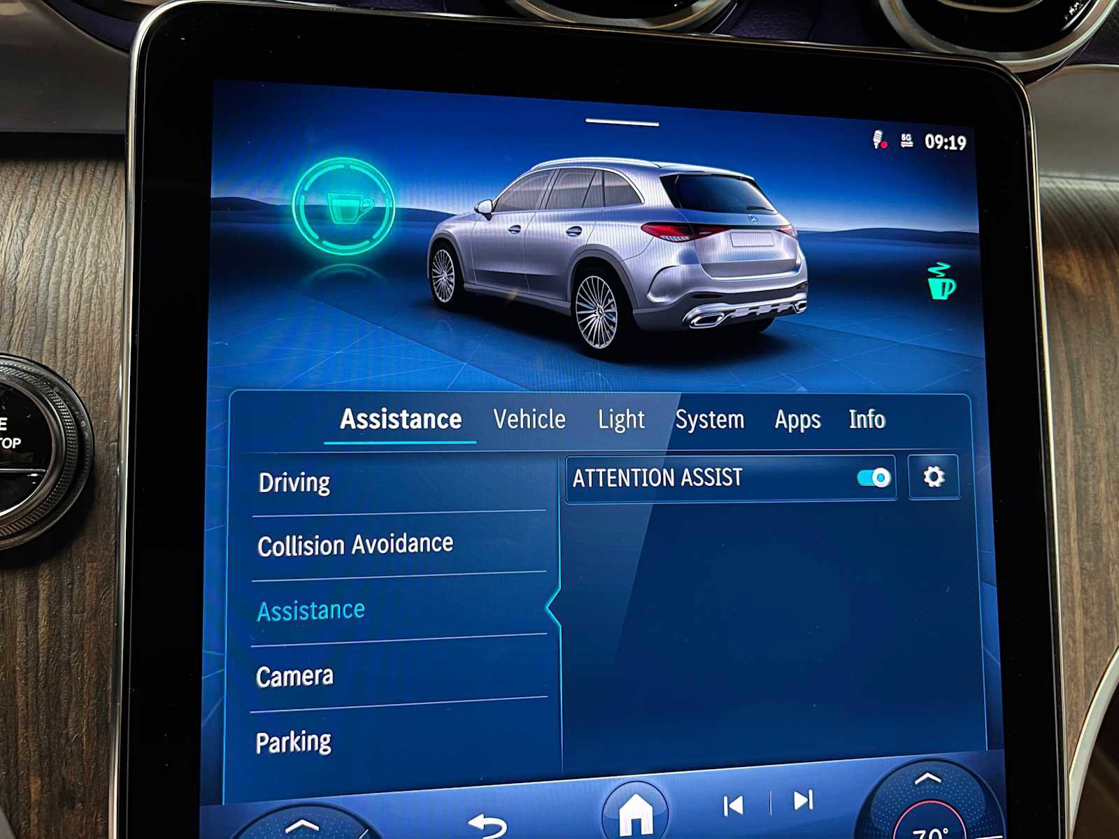 Used 2026 Mercedes-Benz GLC 300 4MATIC image 38