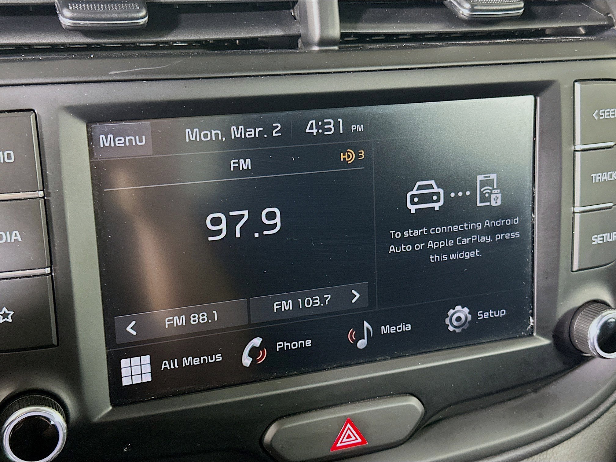 Used 2025 Kia Soul LX w/ LX Technology Package image 21