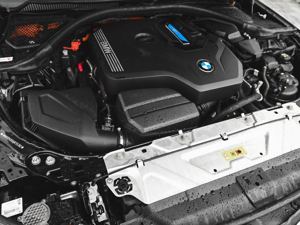 Used 2022 BMW 330e xDrive image 38