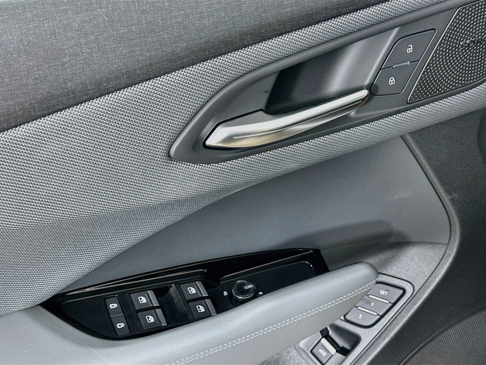 New 2026 Audi Q3 quattro 2.0T AWD/4WD image 18