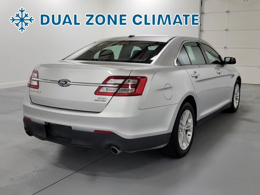 Used 2016 Ford Taurus SEL w/ Equipment Group 201A FWD image 9