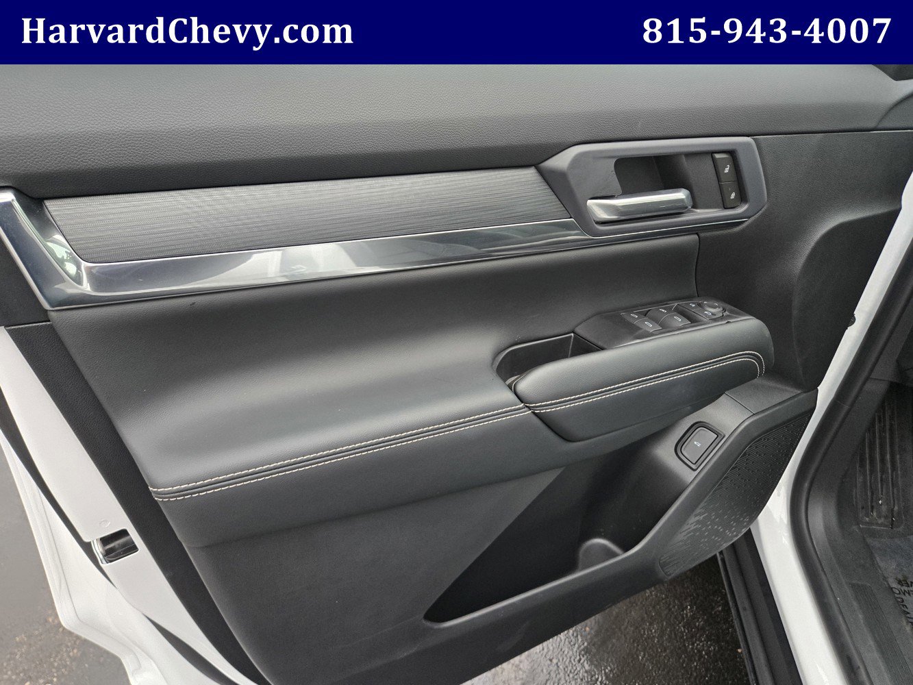 Used 2026 GMC Terrain Elevation w/ Elevation Premium Package image 33