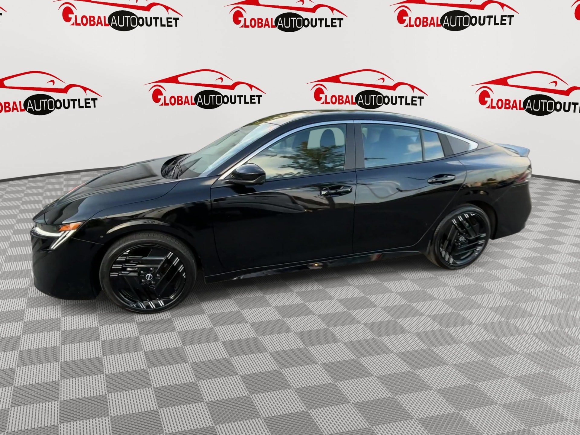 Used 2026 Nissan Sentra SR w/ Floor Mat Package FWD image 5