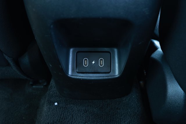 Used 2024 Hyundai Elantra SEL FWD image 27