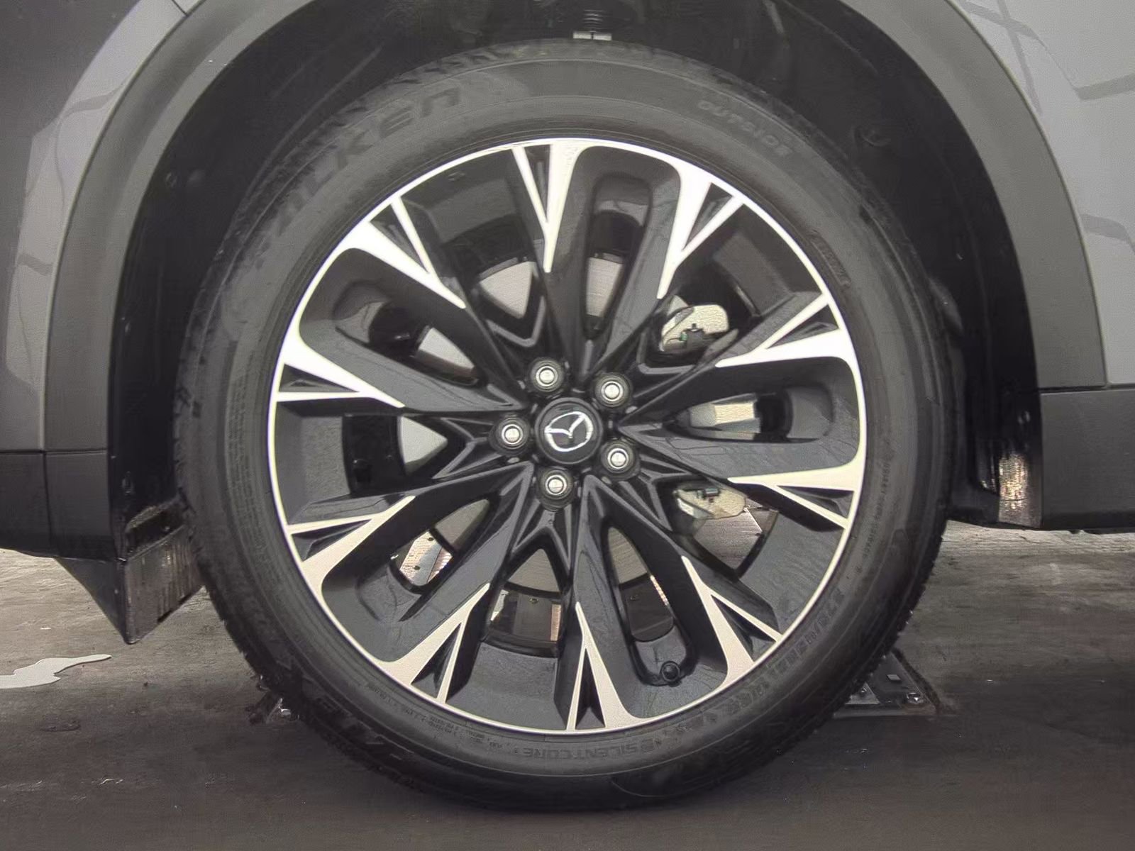 Certified 2025 MAZDA CX-90 Plug-In Hybrid w/ Premium Plus image 9