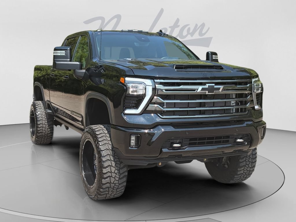 Used 2024 Chevrolet Silverado 3500 High Country w/ High Country Premium Package AWD/4WD image 8