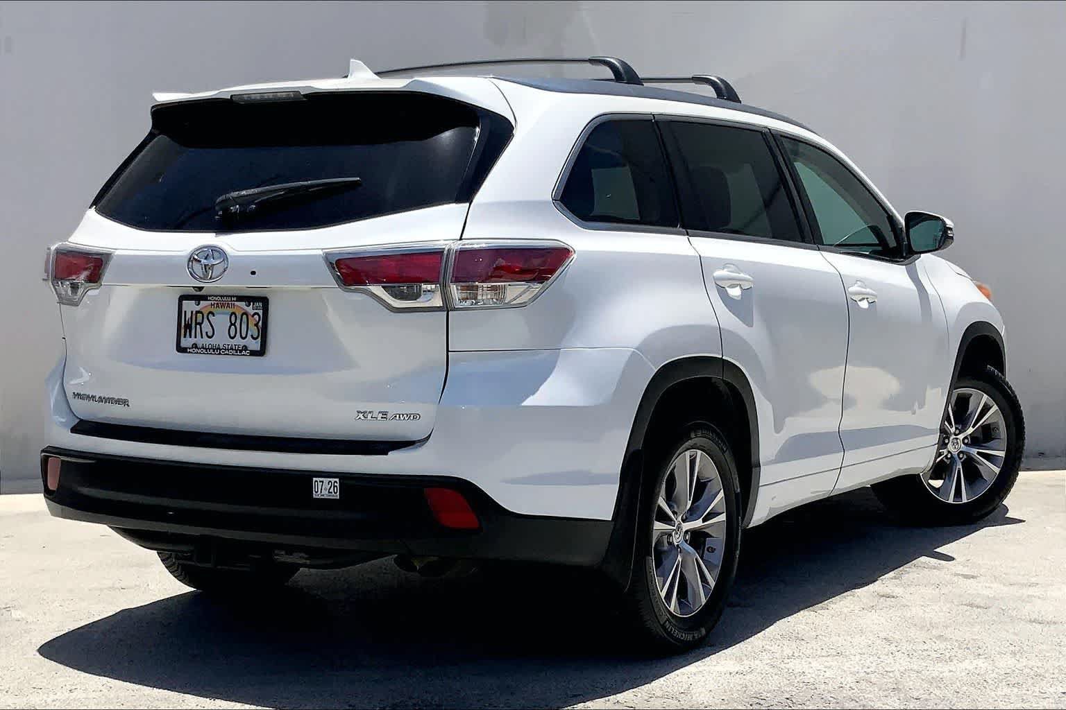 Used 2014 Toyota Highlander XLE w/ Preferred Accessory Package AWD/4WD image 22