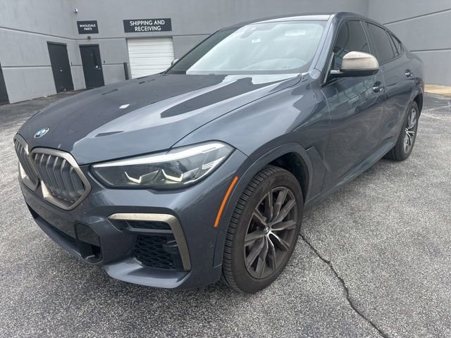 Used 2022 BMW X6 M50i w/ Premium Package AWD/4WD image 7