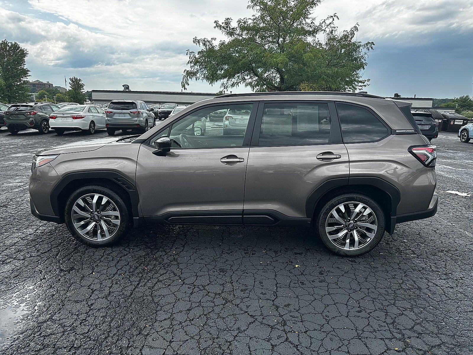 Certified 2025 Subaru Forester Touring AWD/4WD image 6