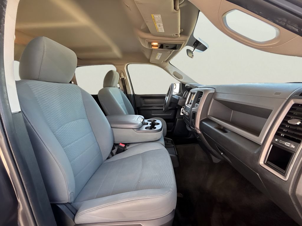 Used 2018 RAM 1500 Express RWD image 39
