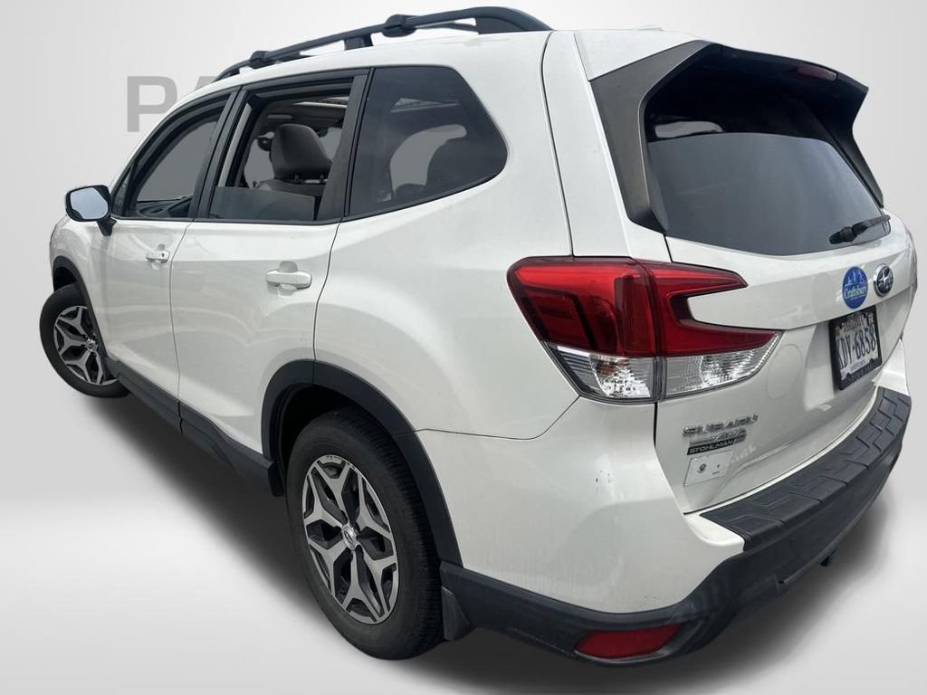 Used 2019 Subaru Forester Premium w/ All-Weather Package AWD/4WD image 2