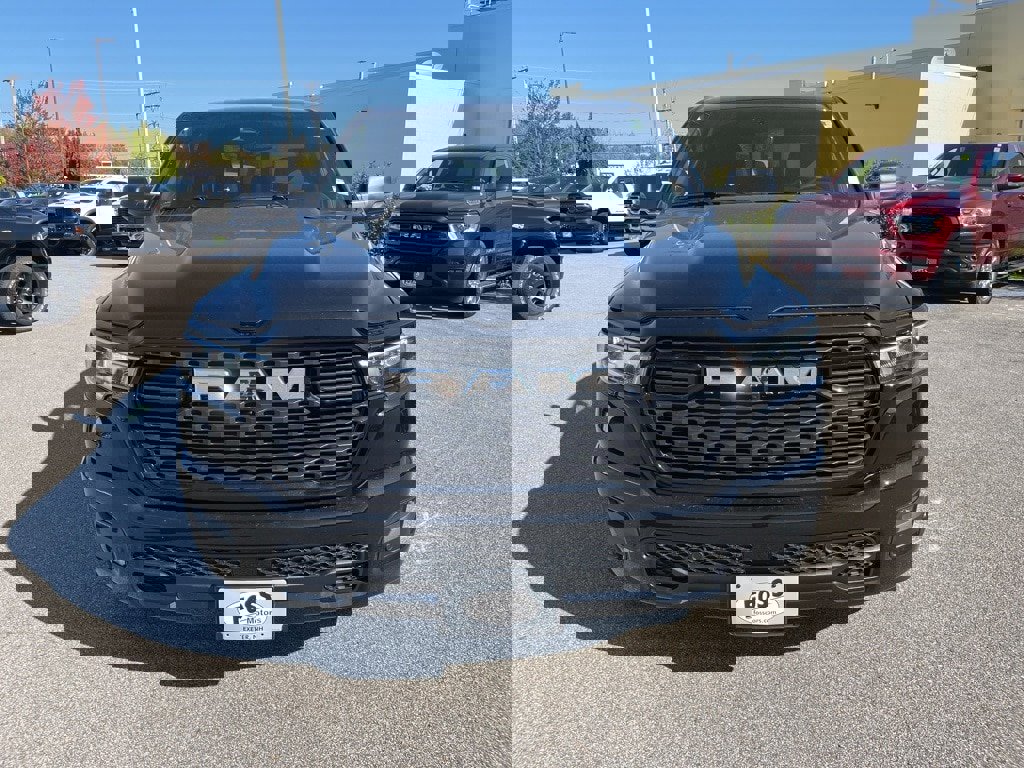 New 2026 RAM 1500 4x4 Crew Cab image 2