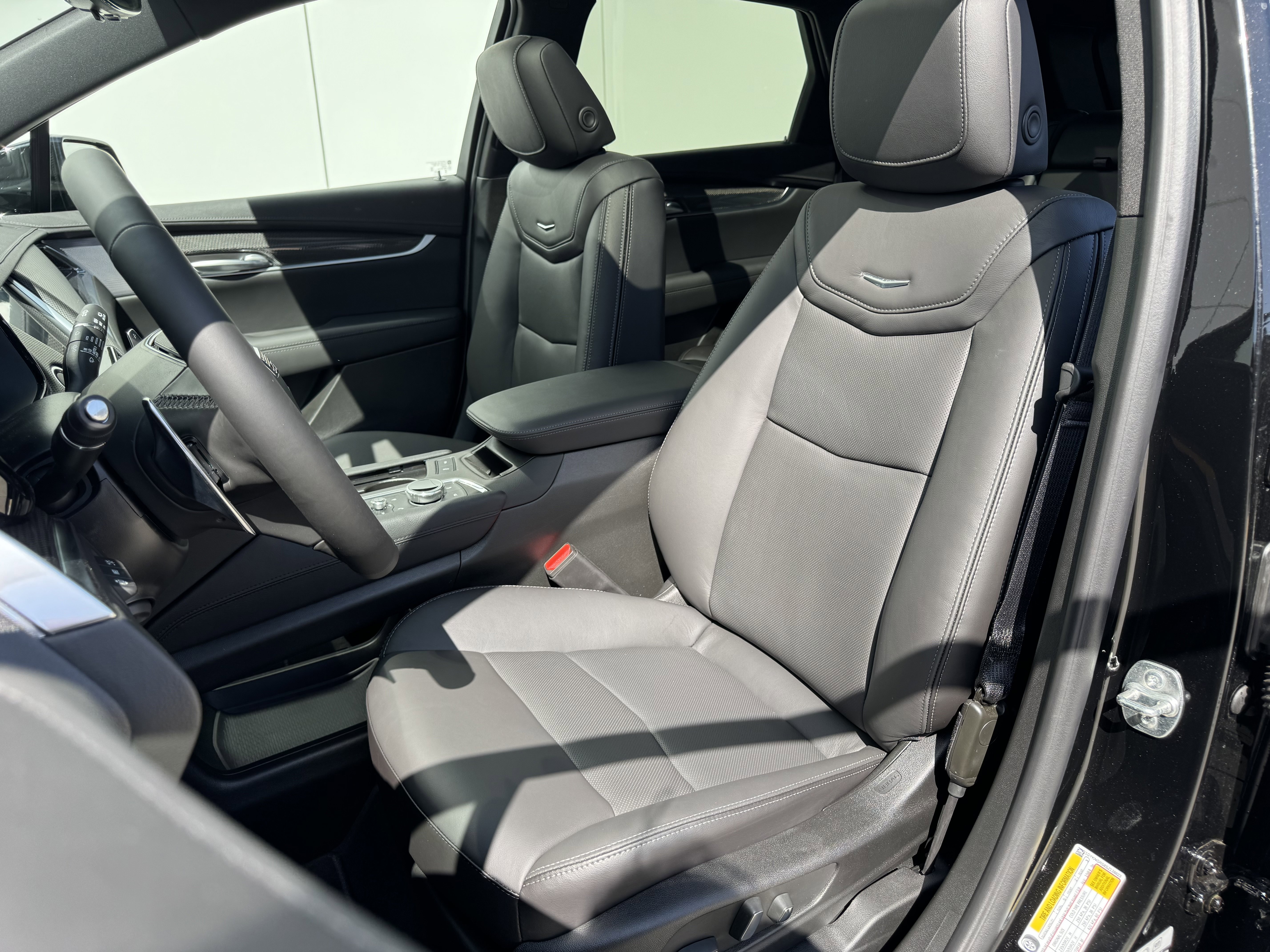 New 2025 Cadillac XT5 Sportv w/ Technology Package image 11