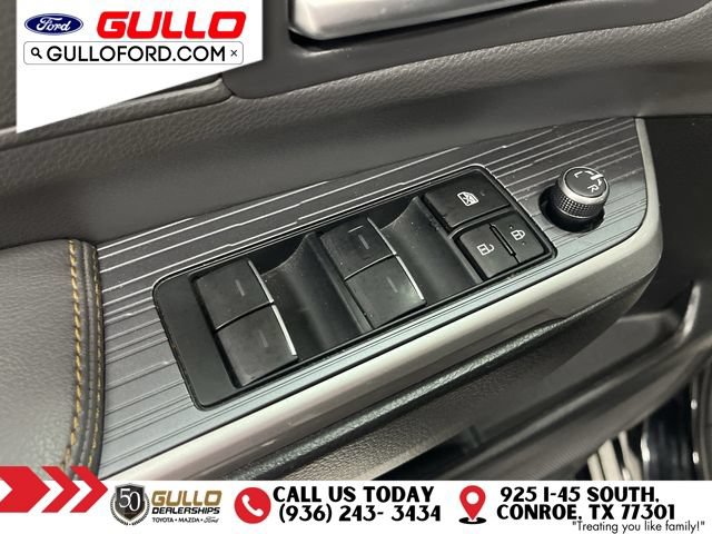 Used 2024 Toyota Sienna XLE Woodland Edition AWD/4WD image 21