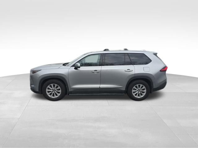 Used 2024 Toyota Grand Highlander XLE image 3