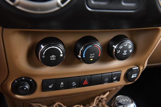 Used 2013 Jeep Wrangler Sahara w/ Dual Top Group AWD/4WD image 12