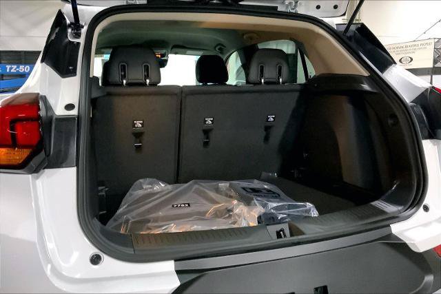 New 2026 Buick Encore GX Preferred w/ Comfort Package FWD image 3