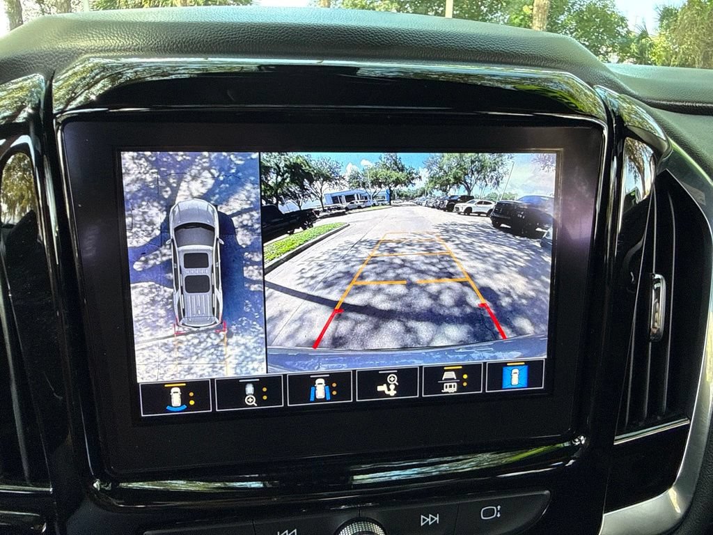 Used 2023 Chevrolet Traverse Premier w/ Redline Edition FWD image 38