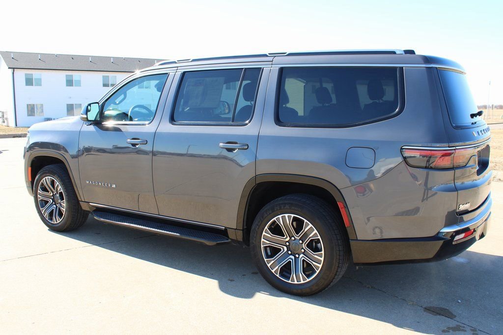 Used 2024 Jeep Wagoneer Series II image 18