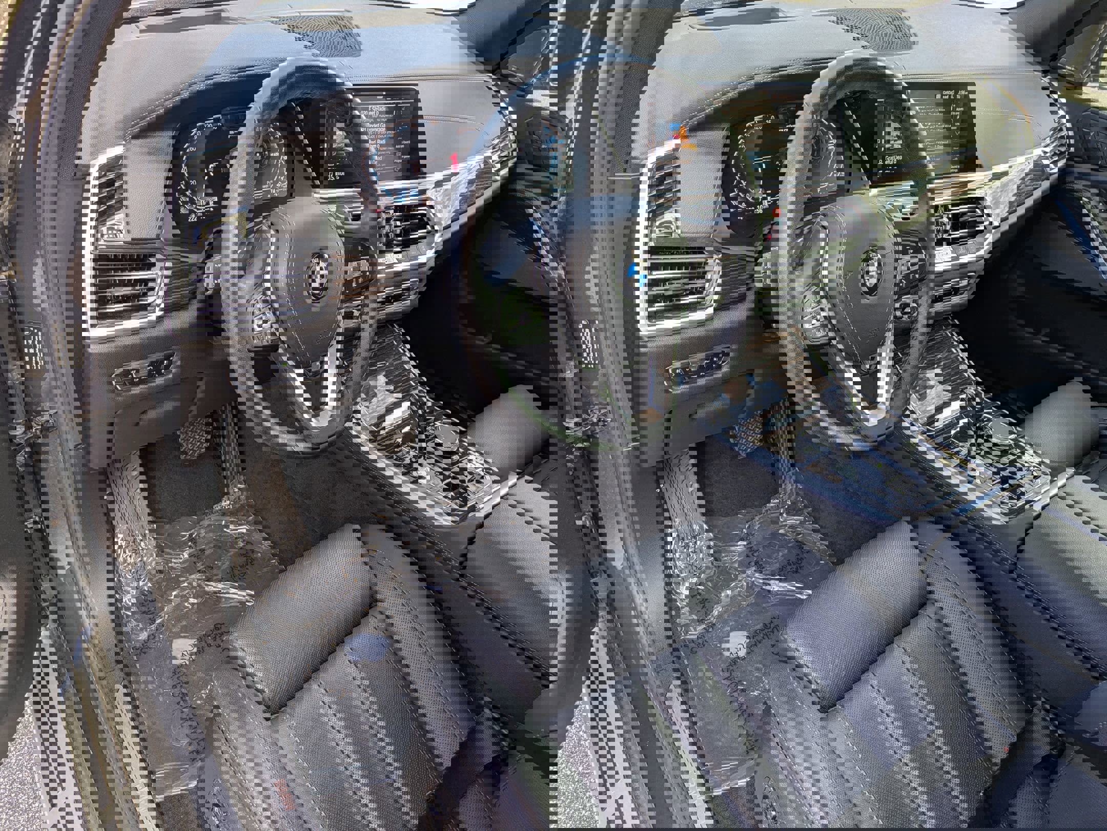 Used 2021 BMW X5 xDrive45e w/ Premium Package image 9