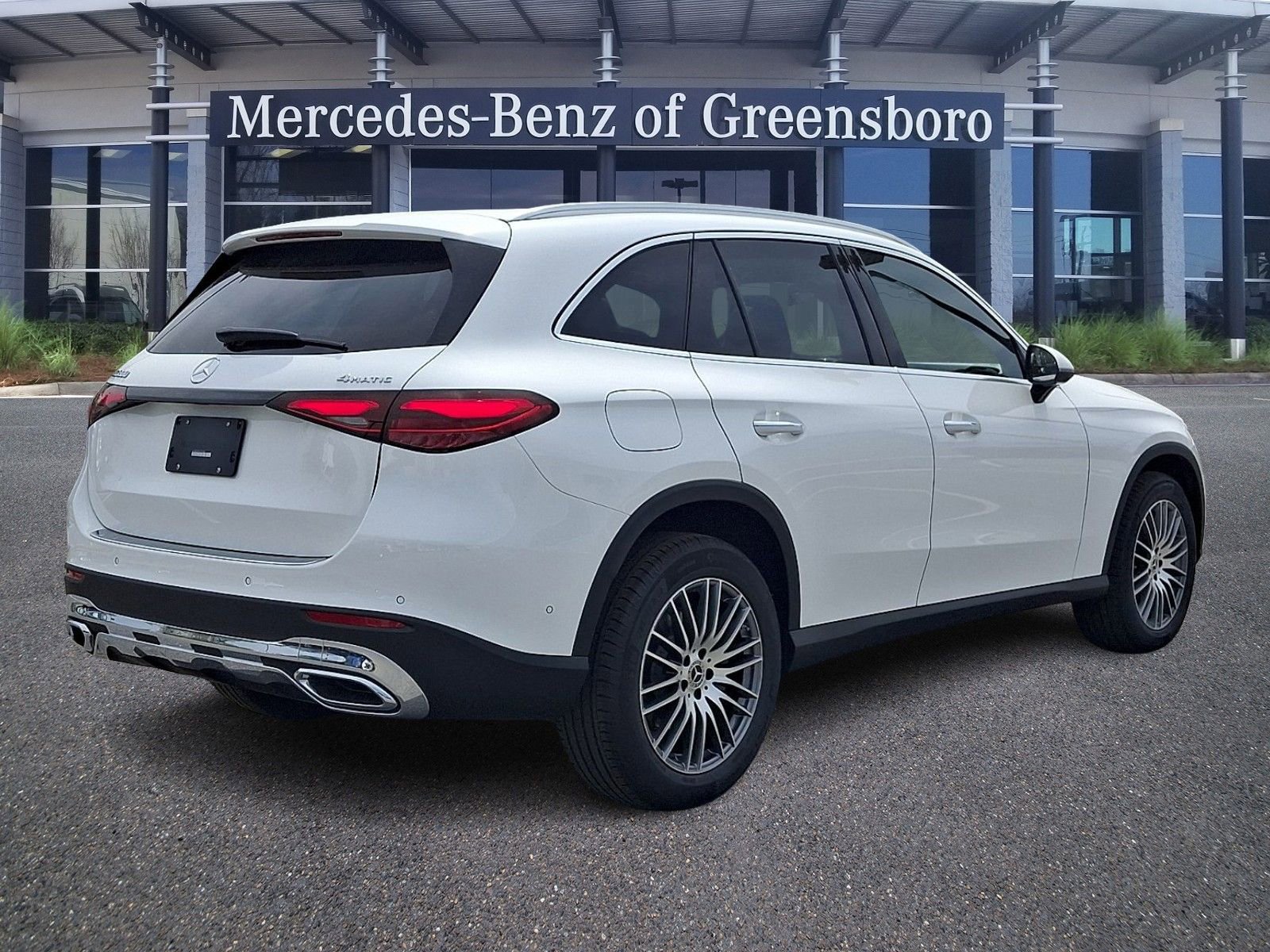 New 2026 Mercedes-Benz GLC 300 4MATIC image 3