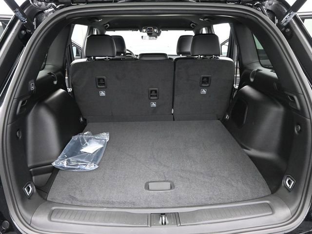 New 2026 Jeep Grand Cherokee Limited image 17