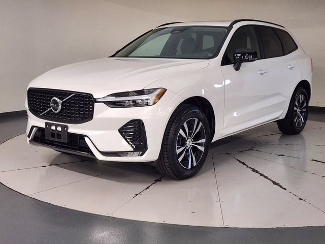 Certified 2025 Volvo XC60 B5 Core AWD/4WD image 1