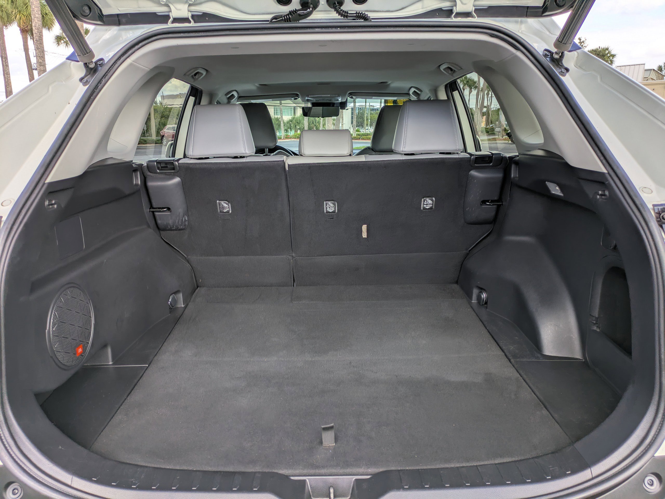 Used 2021 Toyota RAV4 XSE image 11