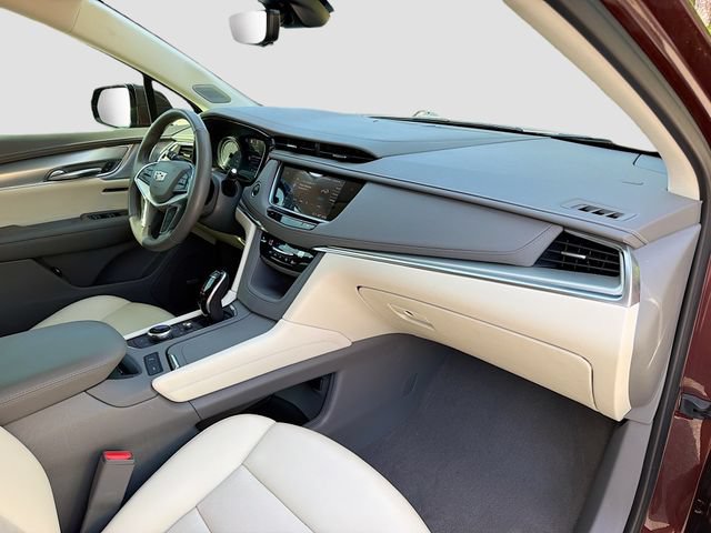 Used 2022 Cadillac XT5 Premium Luxury w/ Technology Package AWD/4WD image 14
