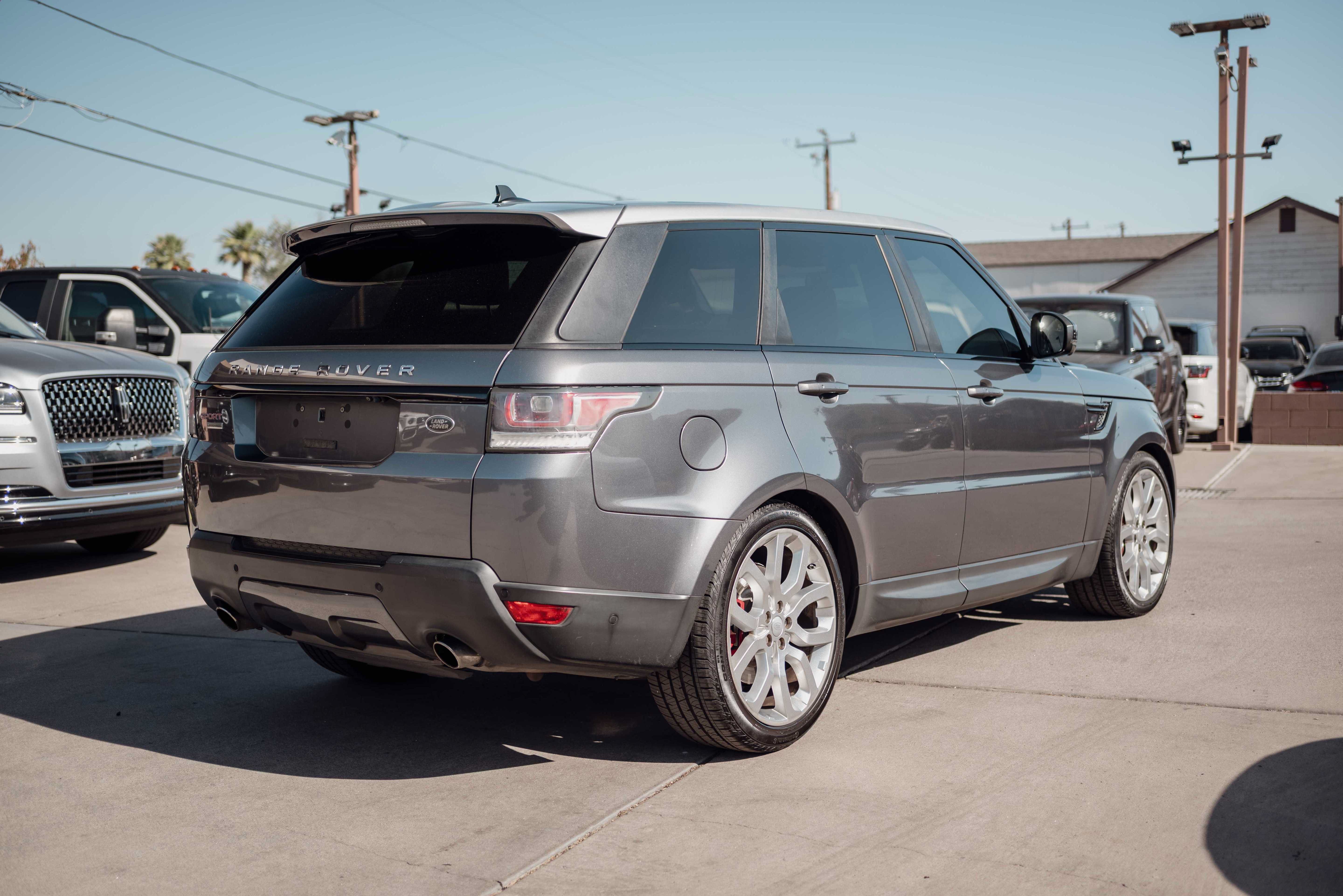 Used 2016 Land Rover Range Rover Sport Supercharged AWD/4WD image 4