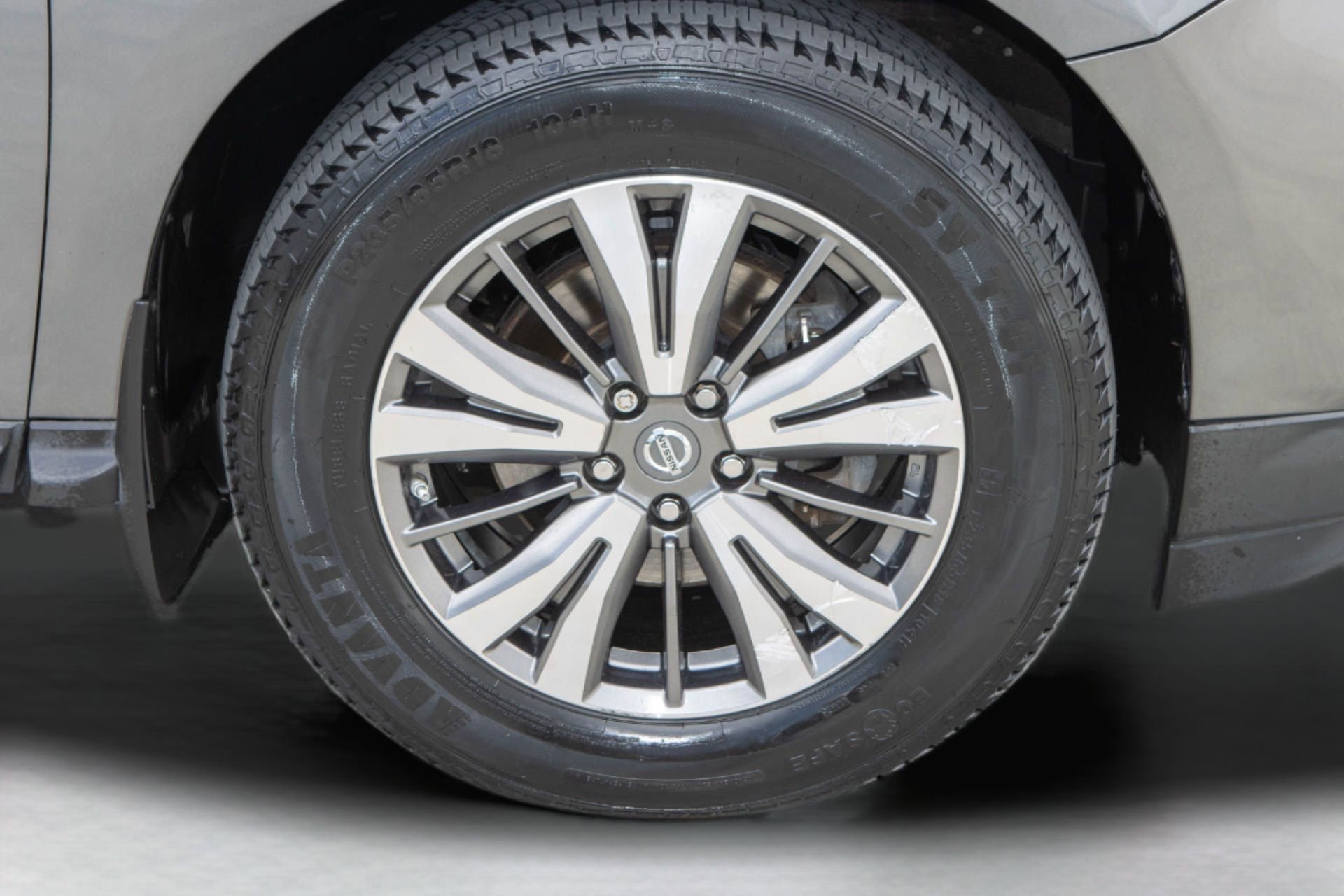 Used 2019 Nissan Pathfinder S image 38