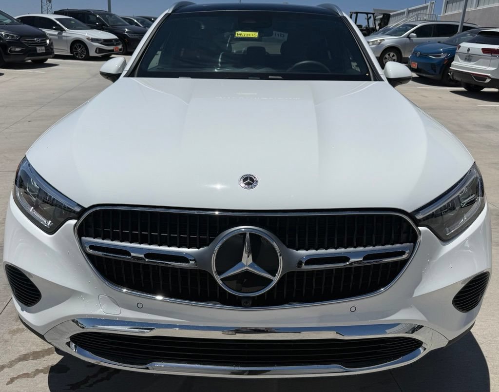 Used 2026 Mercedes-Benz GLC 300 4MATIC image 4