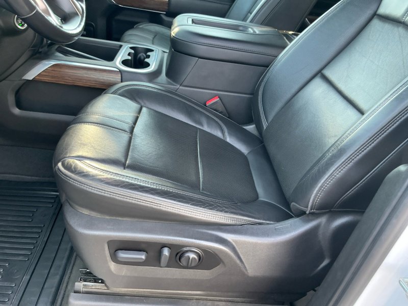 Used 2022 Chevrolet Silverado 1500 High Country w/ Z71 Off-Road Package image 17