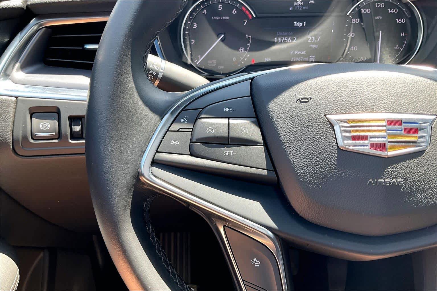 Used 2023 Cadillac XT5 Luxury AWD/4WD image 18