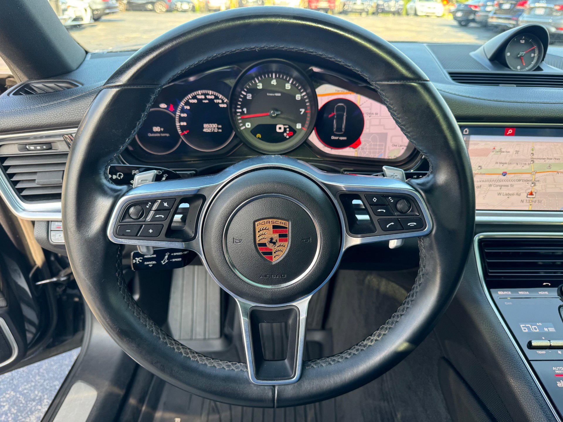 Used 2018 Porsche Panamera 4 image 19
