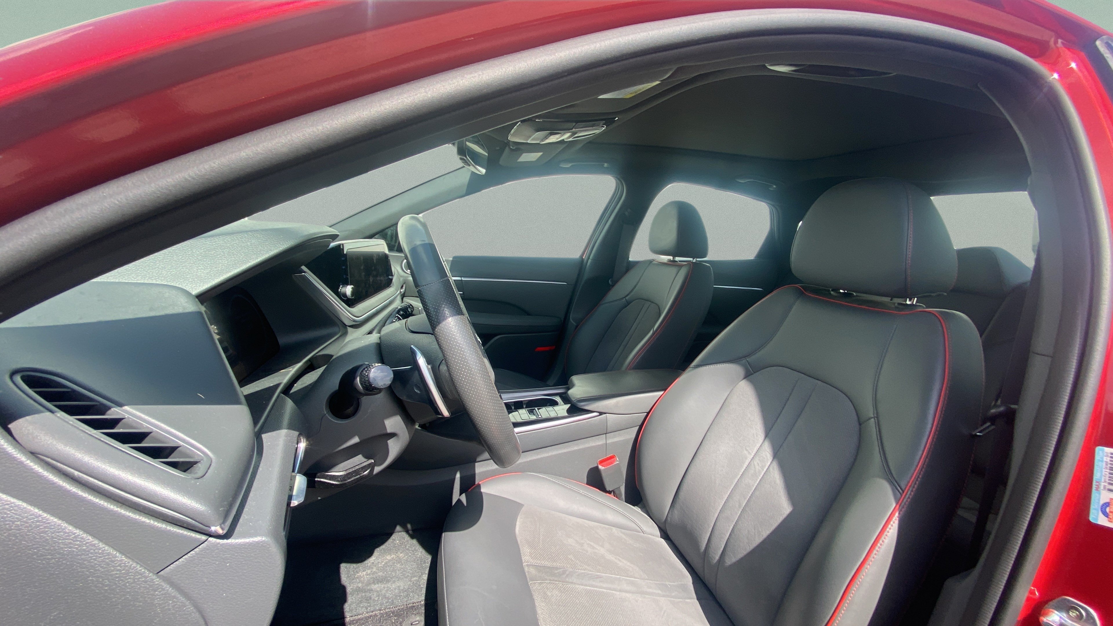 Used 2021 Hyundai Sonata SEL Plus w/ Tech Package FWD image 14