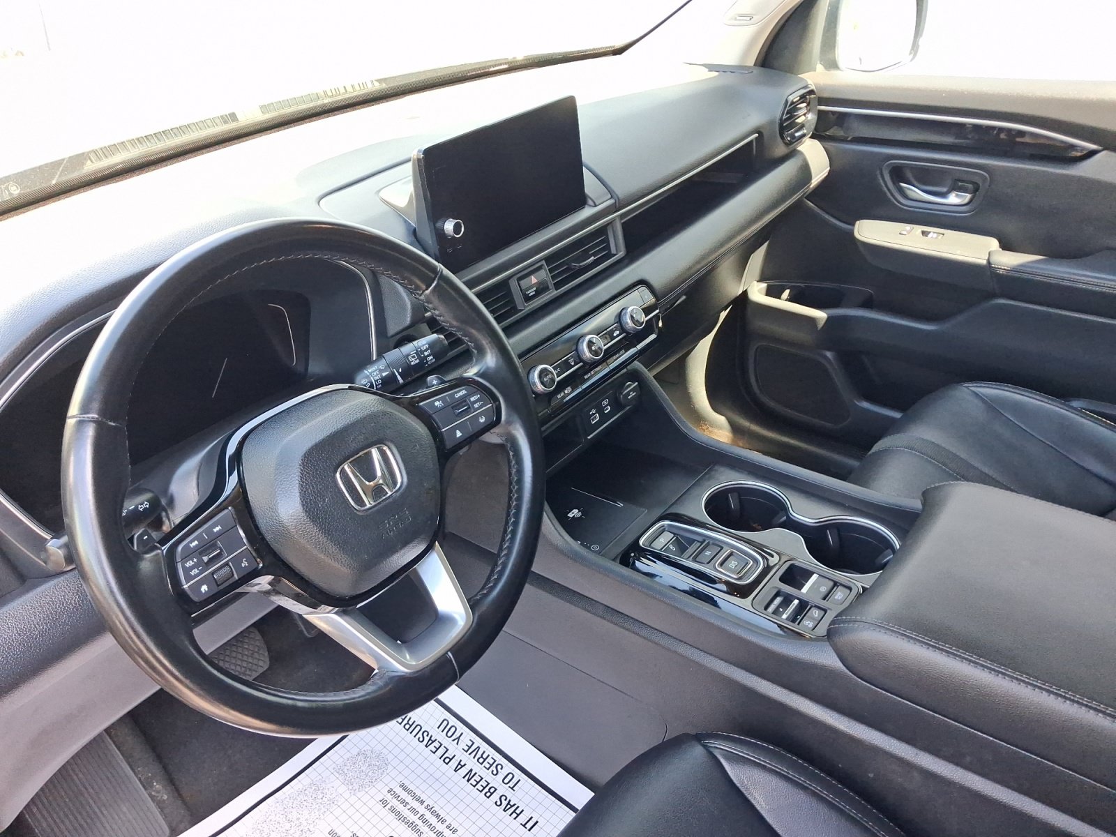 Used 2023 Honda Pilot Touring image 4