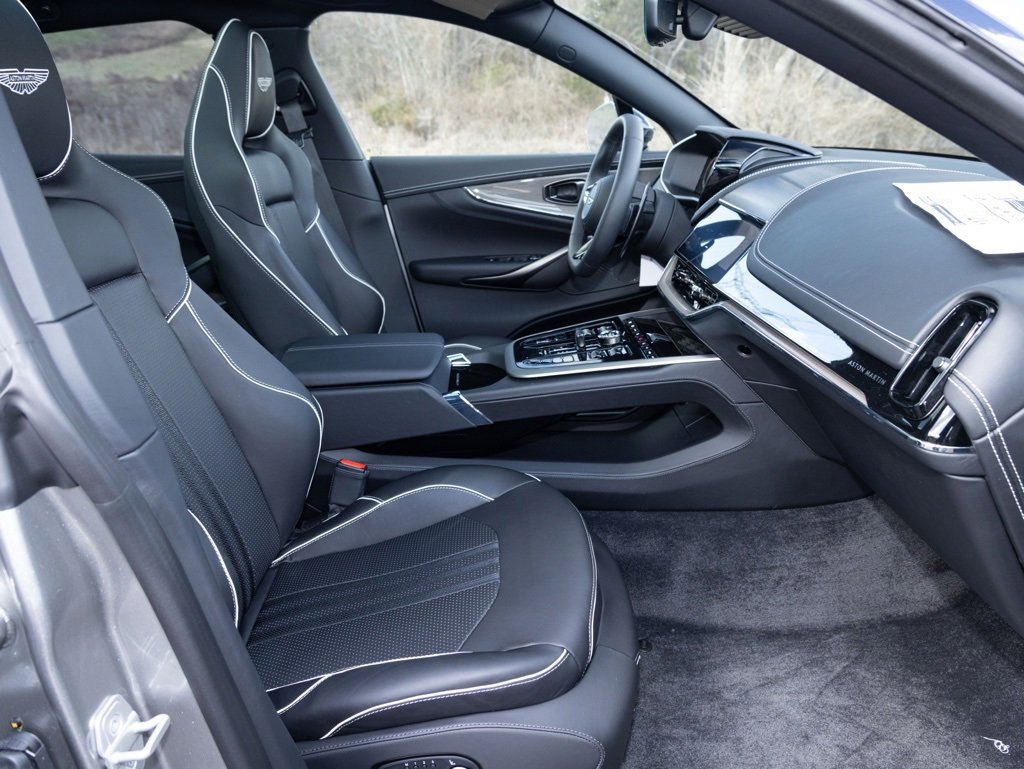 New 2025 Aston Martin DBX 707 image 43