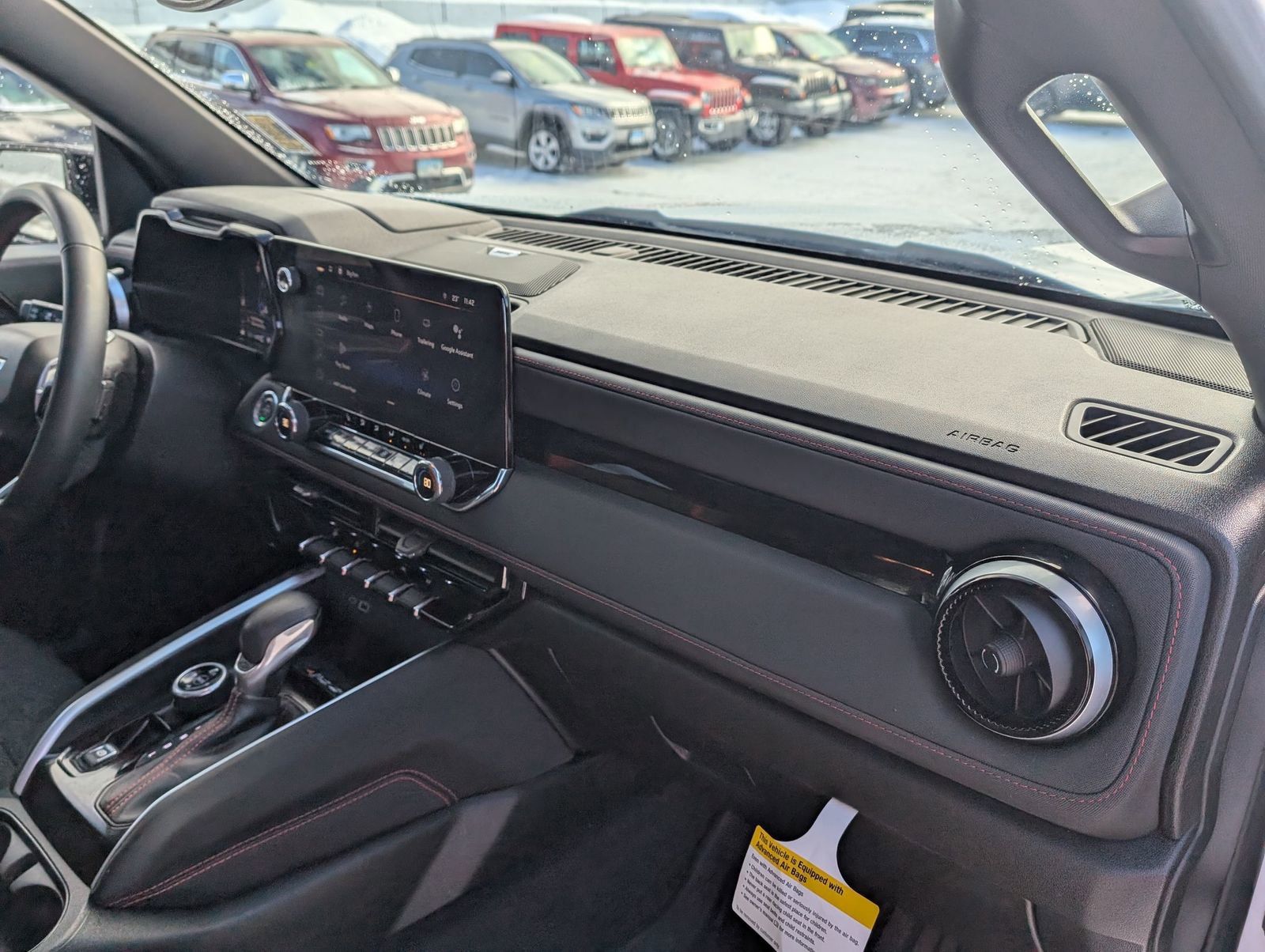 Used 2023 Chevrolet Colorado Z71 w/ Z71 Convenience Package 2 image 27