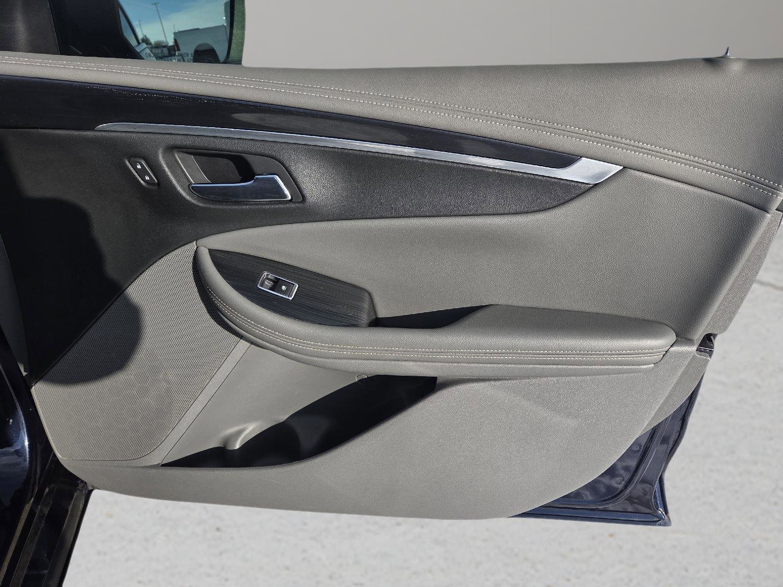 Used 2018 Chevrolet Impala LT image 27