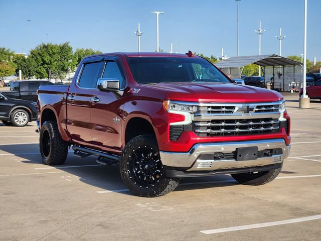 Used 2024 Chevrolet Silverado 1500 LTZ AWD/4WD image 2