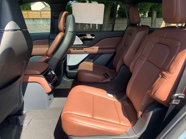 New 2026 Lincoln Aviator Reserve AWD/4WD image 17