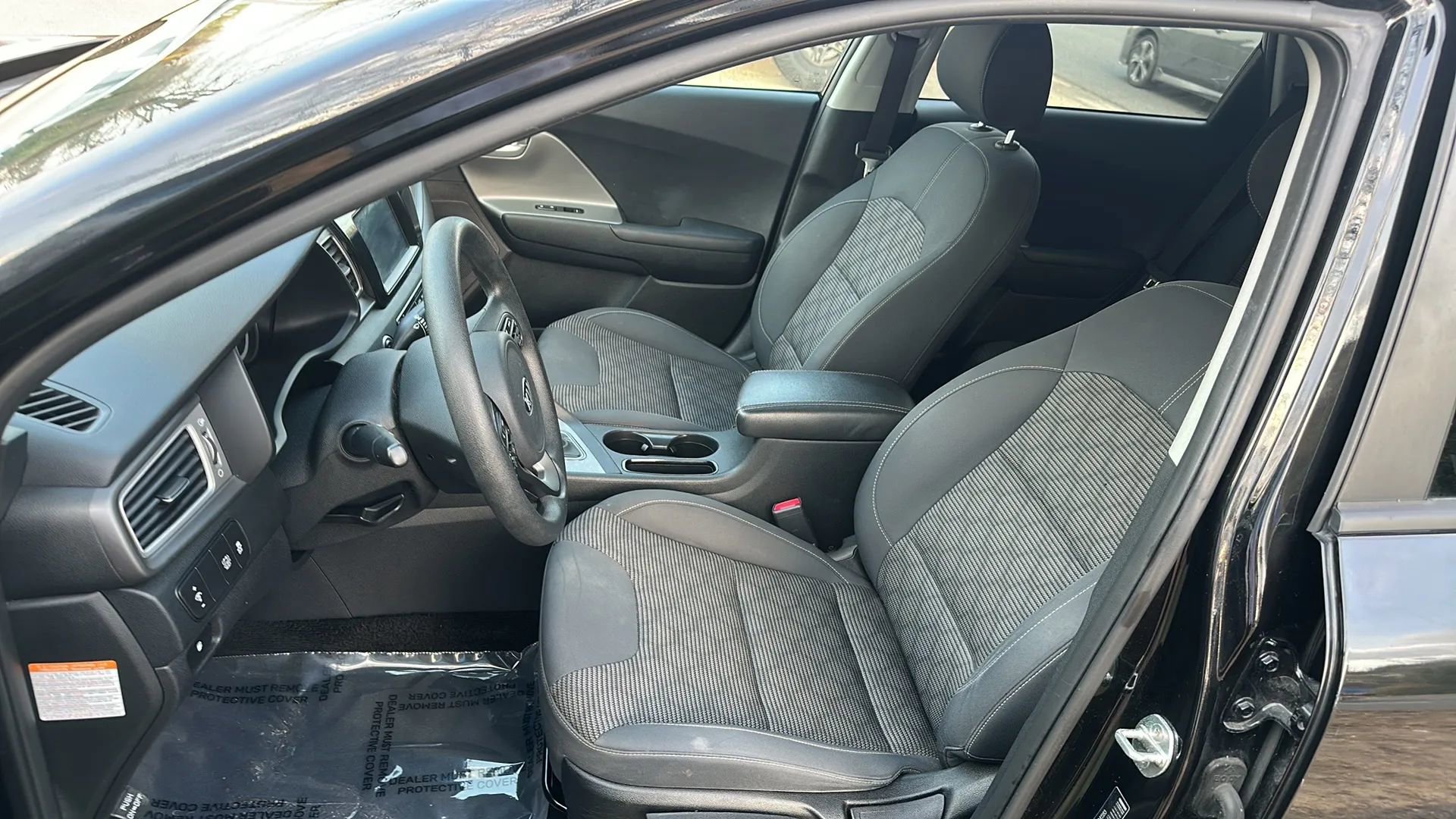 Used 2019 Kia Niro LX image 13