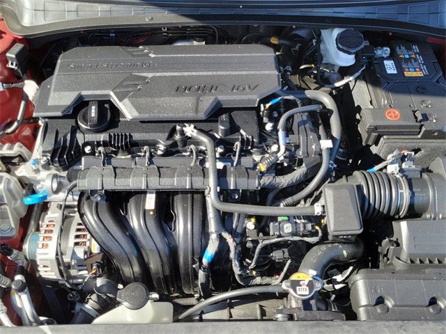 Used 2025 Hyundai Elantra SE image 26