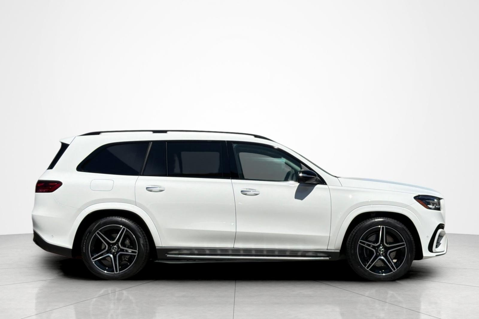 New 2026 Mercedes-Benz GLS 450 4MATIC image 6